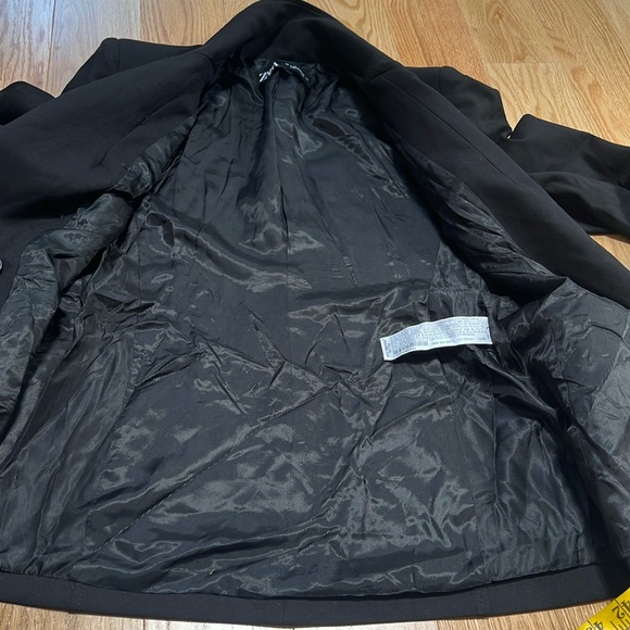 New! Zara large double breasted gold buttoned blazer. - Picture 4 of 16